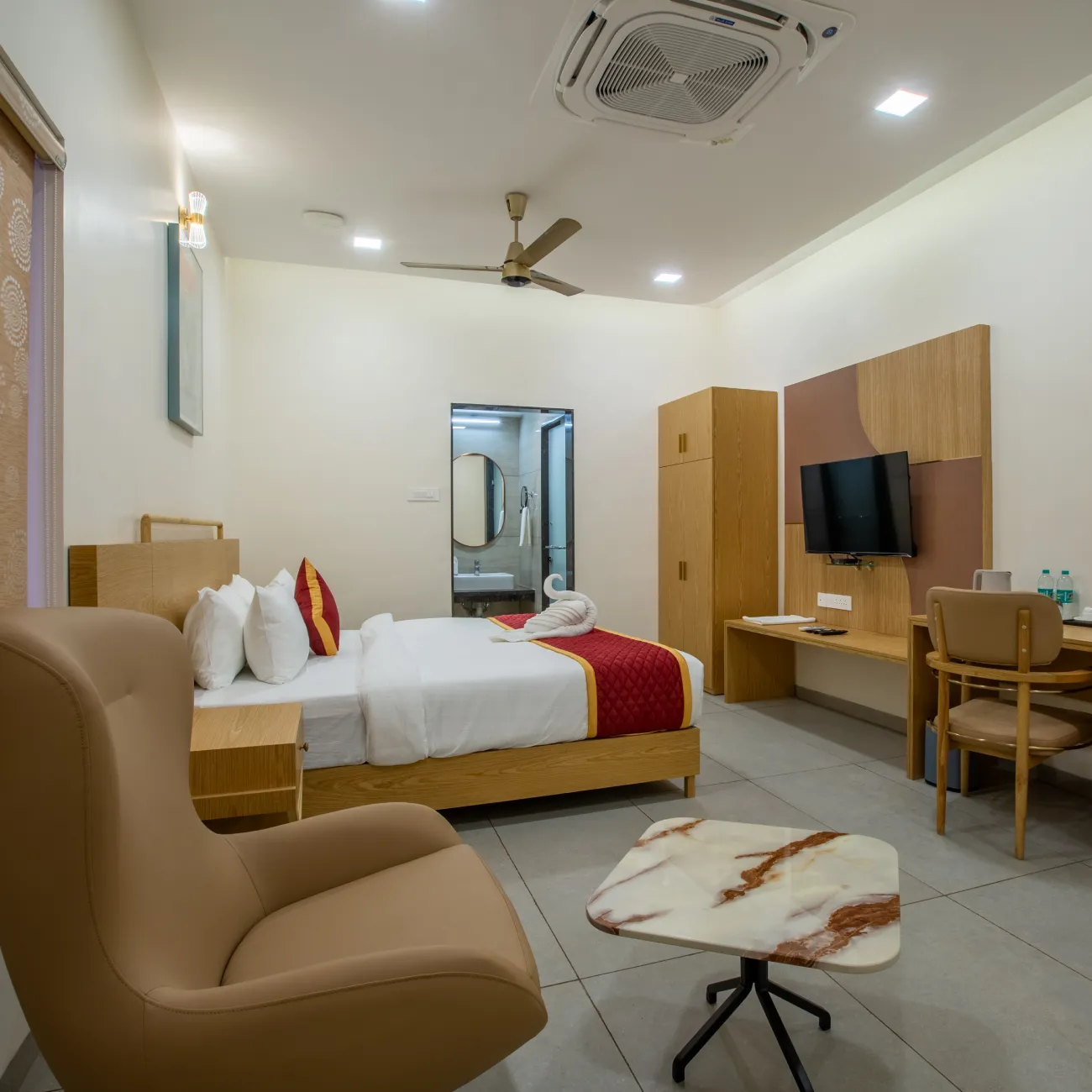 Deluxe Rooms for cozy calming stay